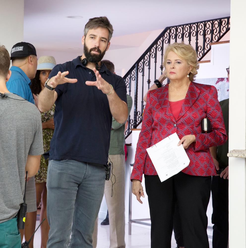 BOOK CLUB, FROM LEFT: DIRECTOR BILL HOLDERMAN, CANDICE BERGEN, ON SET, 2018. PH: PETER IOVINO/© PARAMOUNT PICTURES