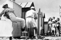 MR. HULOT'S HOLIDAY, (aka LES VACANCES DE MONSIEUR HULOT), Jacques Tati (left), 1953