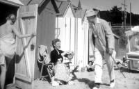 MR. HULOT'S HOLIDAY, (aka LES VACANCES DE MONSIEUR HULOT), Nathalie Pascaud, Michele Rolla, Jacques Tati, 1953