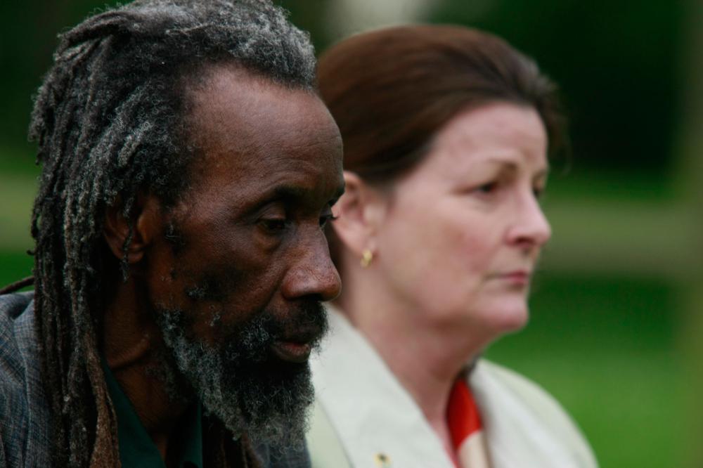 LONDON RIVER, from left: Sotigui Kouyate, Brenda Blethyn, 2009. ©ABC Distribution