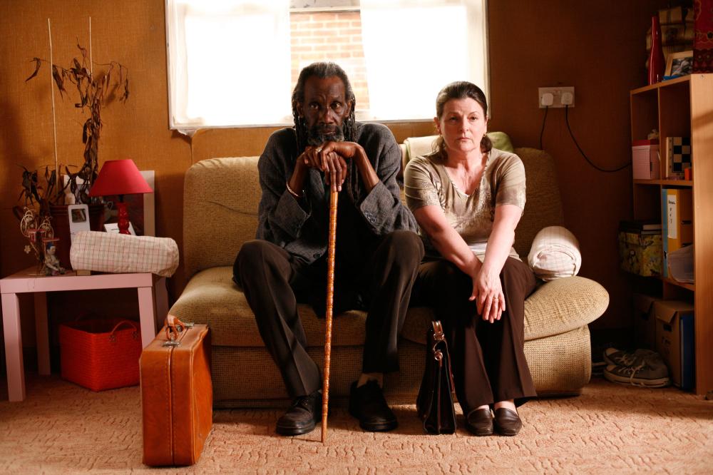 LONDON RIVER, from left: Sotigui Kouyate, Brenda Blethyn, 2009. ©ABC Distribution