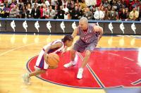 LIKE MIKE, Lil Bow Wow, Jason Kidd, 2002, TM & Copyright (c) 20th Century Fox Film Corp. All rights reserved.