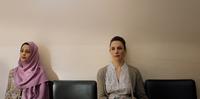 THE REPORTS ON SARAH AND SALEEM, FROM LEFT: MAISA ABD ELHADI, SIVANE KRETCHNER, 2018. © DADA FILMS