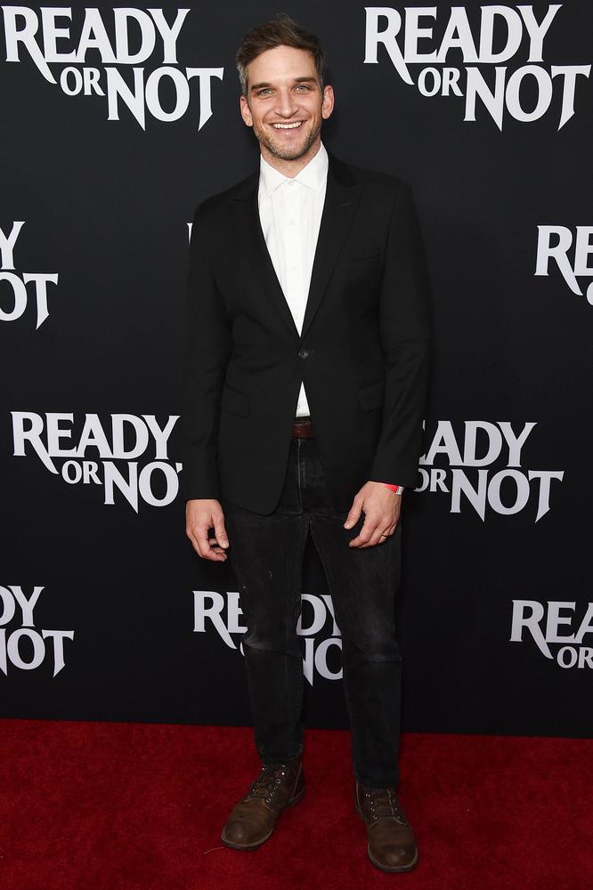 Evan Jonigkeit - Actor