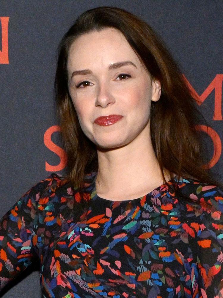 Alexandra Essoe Actress