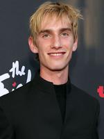 Levon Hawke attending the World Premiere Of Tubi Movies' The Thicket at AMC The Grove 14 on September 4, 2024 in Los Angeles, CA, USA.The Thicket Premiere - LA, Los angeles, United States - 03 Sep 2024, Mandatory Credit: Photo by Fati Sadou/ABACAPRESS.COM/Shutterstock (14696208cr).