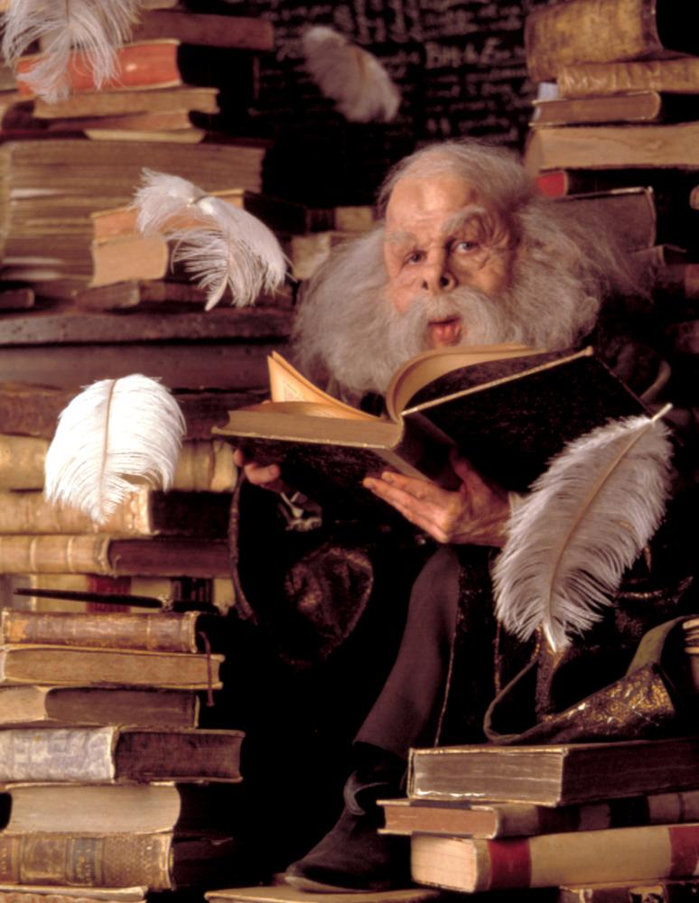 HARRY POTTER AND THE SORCERER'S STONE, Warwick Davis, 2001, (c) Warner Brothers