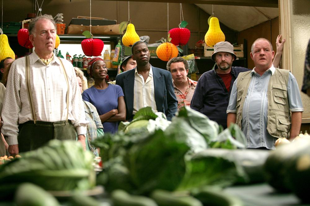 GROW YOUR OWN, Nathalie Armin (second from left), Victor Power (center, in suit jacket), Eddie Marsan (right of center), John Henshaw (right), 2007. ©Pathe Films