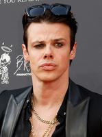 Yungblud aka Dominic Richard Harrison attends the YUNGBLUD. Are You Ready, Boy? Premiere at the Vue in Leicester Square.'Yungblud: Are You Ready, Boy?' World Premiere, London, UK - 12 Aug 2025, Mandatory Credit: Photo by Cat Morley/SOPA Images/Shutterstock (15439909q)