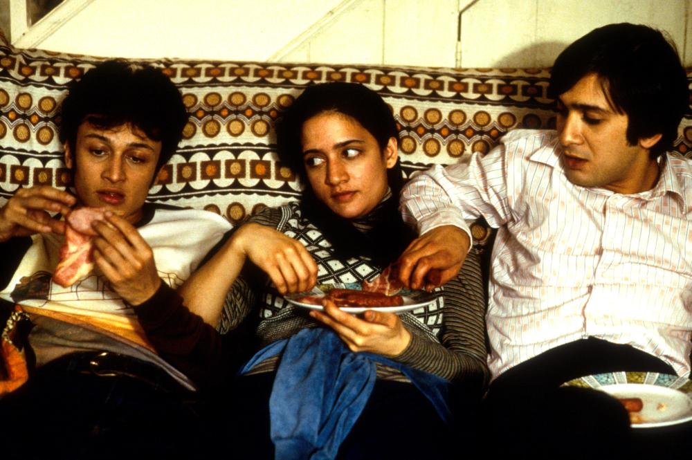 EAST IS EAST, Chris Bisson, Archie Panjabi, Jimi Mistry, 1999