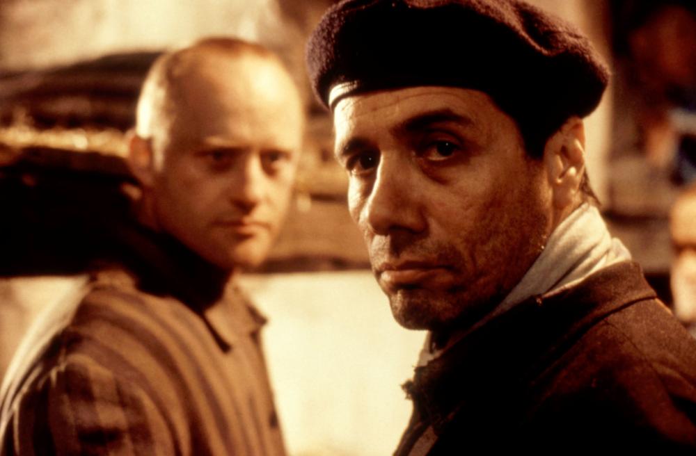 TRIUMPH OF THE SPIRIT, Edward James Olmos (r.), 1989, (c)Triumph Releasing