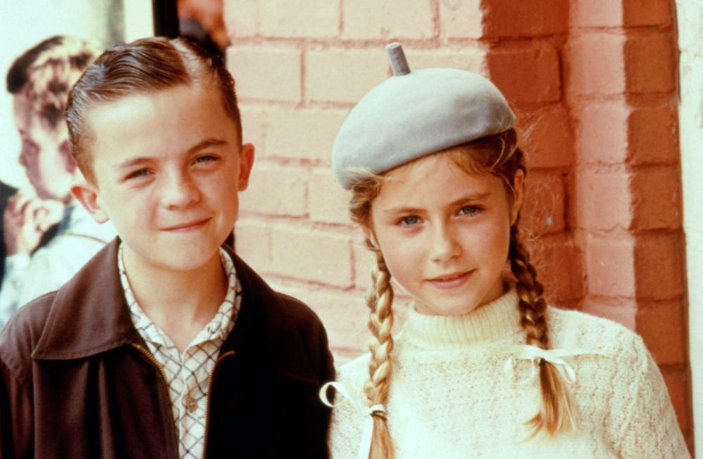 MY DOG SKIP, Frankie Muniz, Caitlin Wachs, 2000, (c)Warner Bros