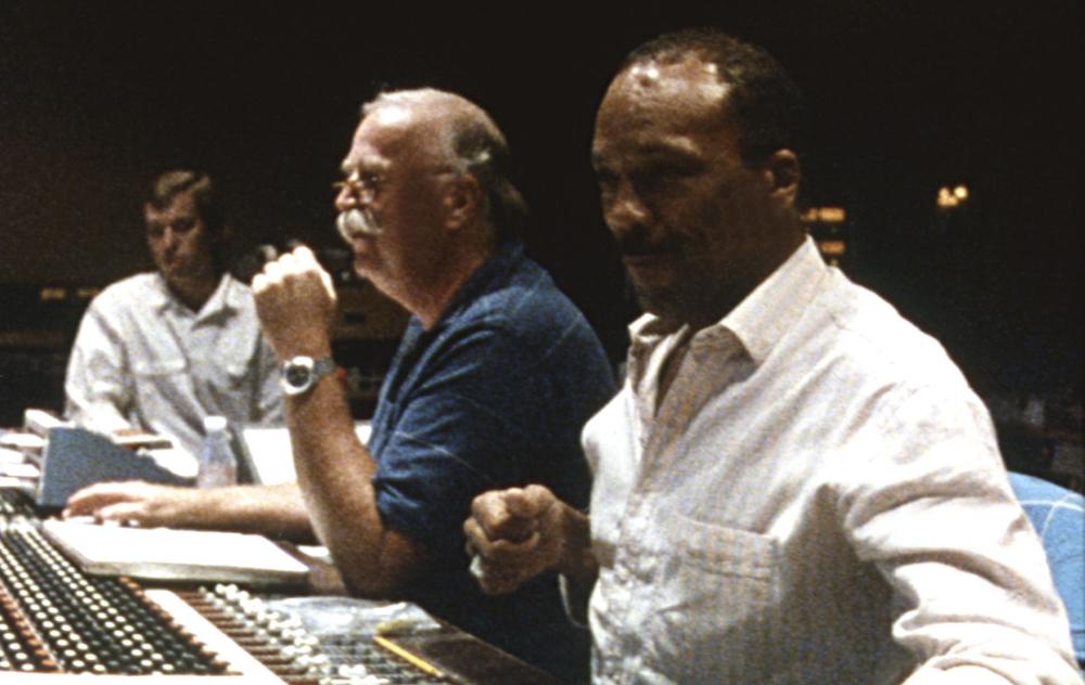 LISTEN UP: THE LIVES OF QUINCY JONES, Quincy Jones (r.), 1990, (c)Warner Bros.