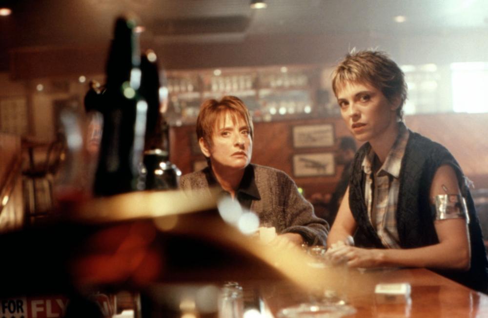 HEIST, Patti LuPone, Rebecca Pidgeon, 2001, © Warner Bros.