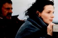 THE WIDOW OF SAINT-PIERRE, (aka THE WIDOW OF ST. PIERRE, aka LA VEUVE DE SAINT-PIERRE), Daniel Auteuil, Juliette Binoche, 2000. ©Lions Gate Films