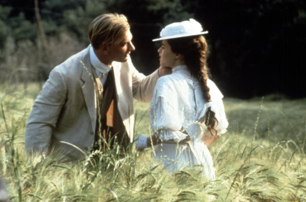 A ROOM WITH A VIEW, Julian Sands, Helena Bonham Carter, 1985. (c) Cinecom International