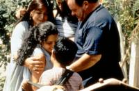 BREAD AND ROSES, Pilar Padilla, Elpidia Carrillo, 2000, (c)Lions Gate