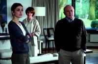 SANS LAISSER DE TRACES, Julie Gayet (left), 2010. ©Mars Films