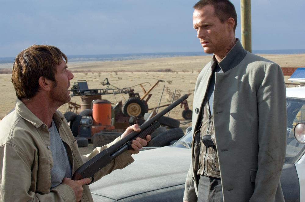 LEGION, from left: Dennis Quaid, Paul Bettany, 2010. ph: Lewis Jacobs/©Screen Gems