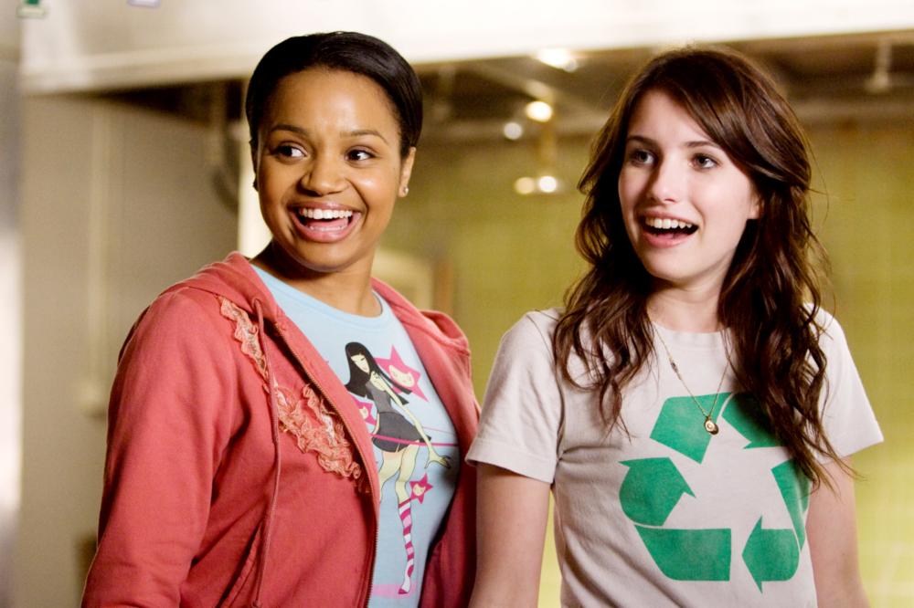 HOTEL FOR DOGS, from left: Kyla Pratt, Emma Roberts, 2008. ©DreamWorks