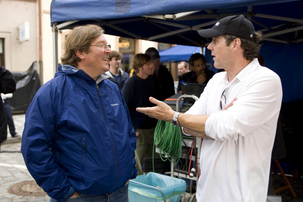 G.I. JOE: THE RISE OF COBRA, from left: producer Lorenzo di Bonaventura, director Stephen Sommers, on set, 2009. Ph: Frank Masi/©Paramount
