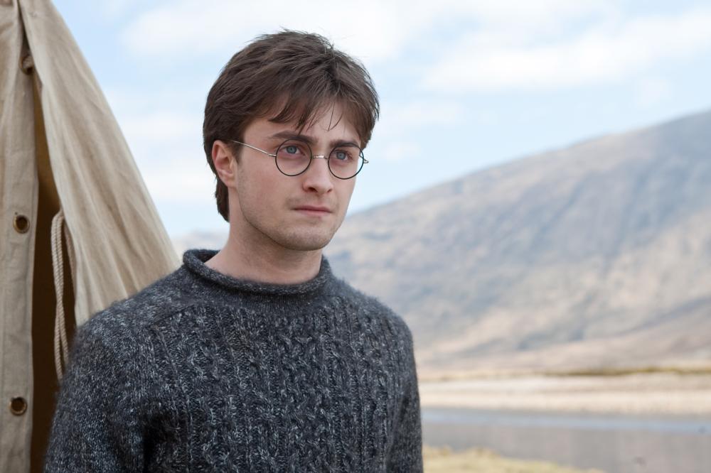 HARRY POTTER AND THE DEATHLY HALLOWS: PART 1, Daniel Radcliffe, 2010. ph: Jaap Buitendijk/©2010 Warner Bros. Ent. Harry Potter publishing rights ©J.K.R. Harry Potter characters, names and related indicia are trademarks of and ©Warner Bros. Ent. All rights