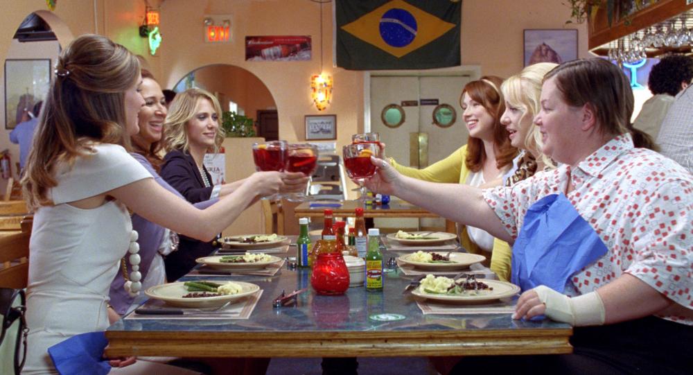 BRIDESMAIDS, from left: Rose Byrne, Maya Rudolph, Kristen Wiig, Ellie Kemper, Wendi McLendon-Covey, Melissa McCarthy, 2011. ph: Suzanne Hanover/©Universal Pictures
