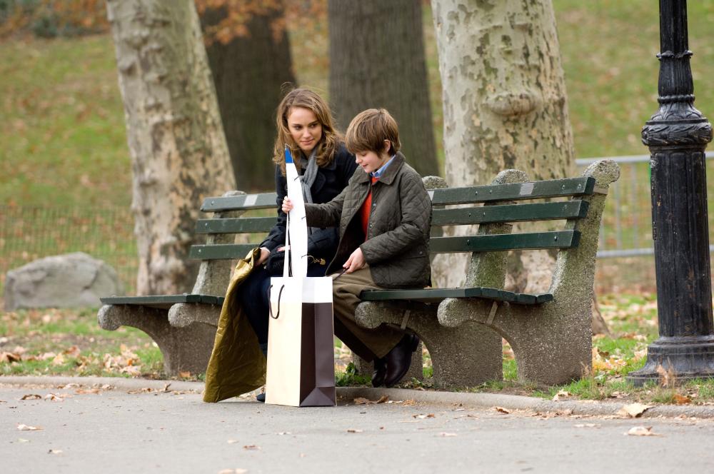 THE OTHER WOMAN, from left: Natalie Portman, Charlie Tahan, 2009. ph: Barry Wetcher/©IFC Films