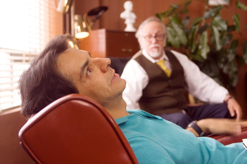 NO ERES TU, SOY YO, from left: Eugenio Derbez, Hector Ortega, 2010. ©Lions Gate
