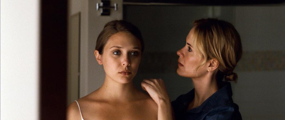 MARTHA MARCY MAY MARLENE, l-r: Elizabeth Olsen, Sarah Paulson, 2011, TM and Copyright ©20th Century Fox Film Corp. All rights reserved.
