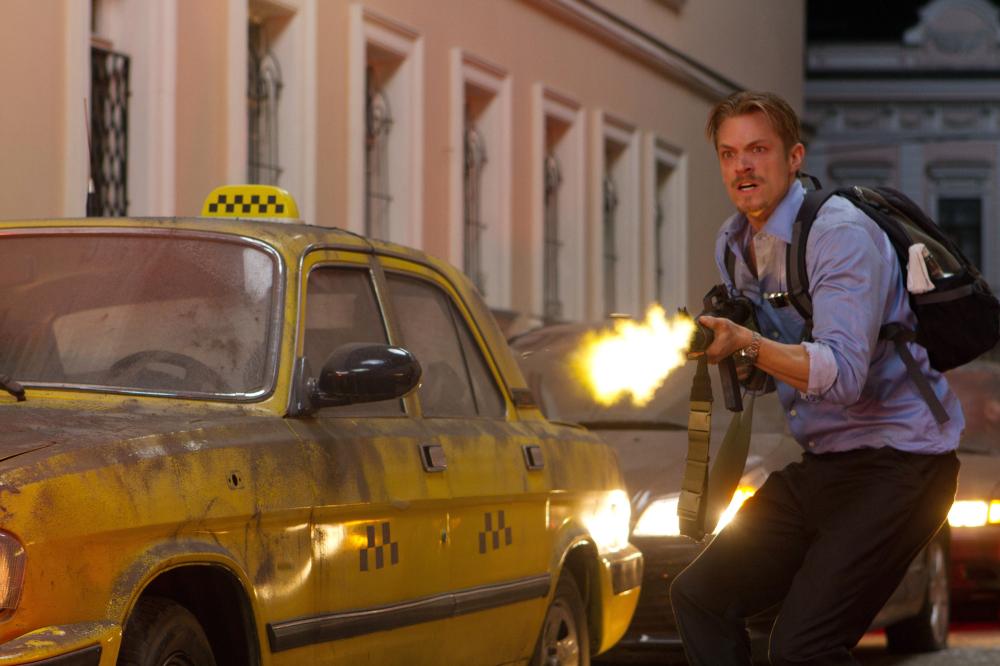 THE DARKEST HOUR, Joel Kinnaman, 2011, ph: Rico Torres/©Summit Entertainment