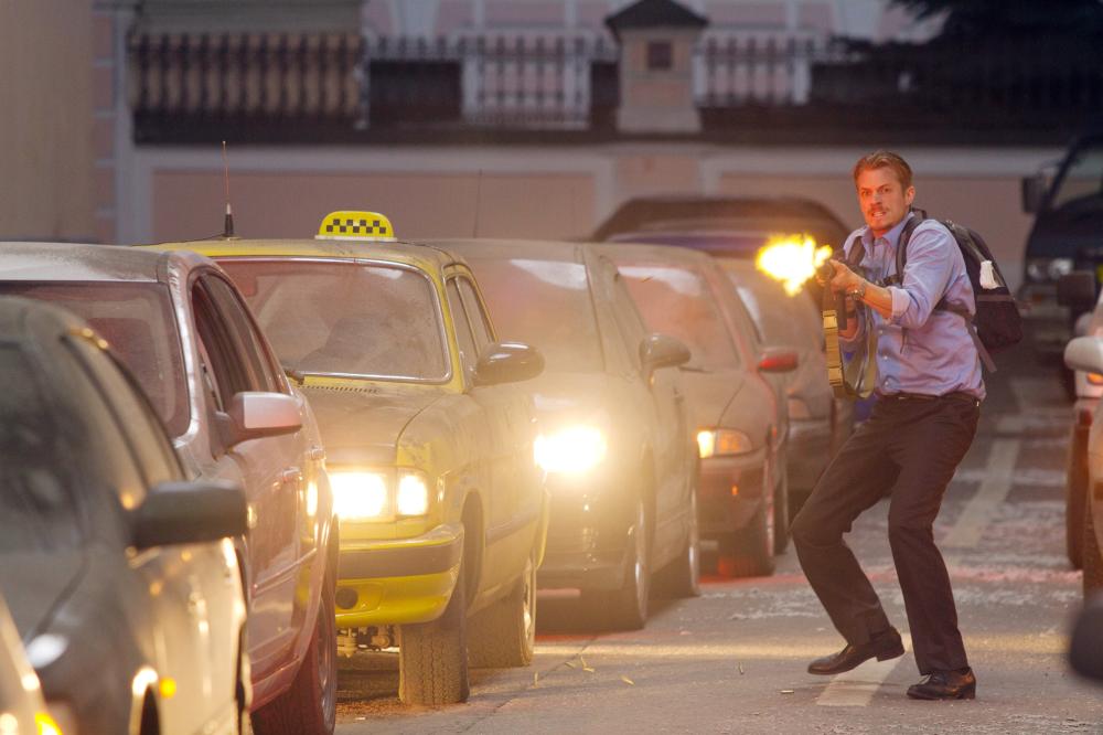 THE DARKEST HOUR, Joel Kinnaman, 2011. Ph: Rico Torres/©Summit Entertainment