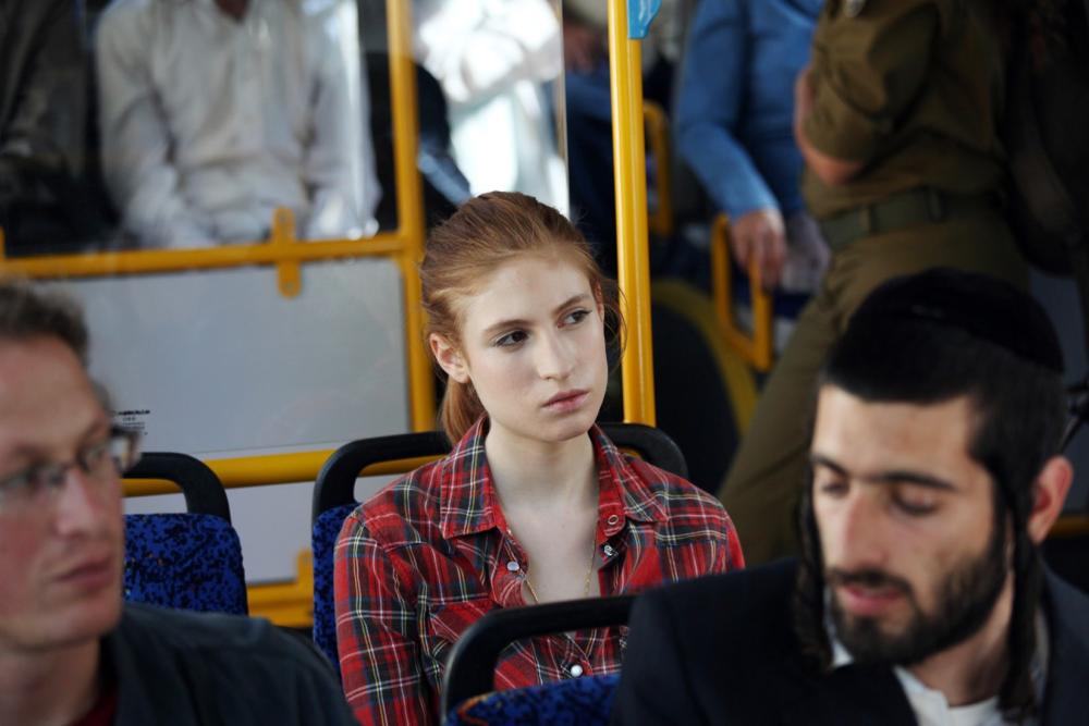 Une bouteille dans la mer de Gaza (Français, anglais, arabe avec s.t.f.)