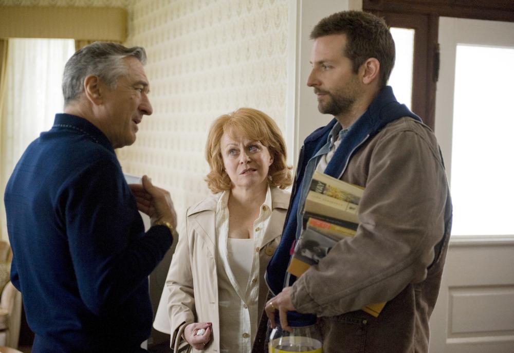 SILVER LININGS PLAYBOOK, l-r: Robert DeNiro, Jacki Weaver, Bradley Cooper, 2012, ph: JoJo Whilden/©Weinstein Company