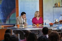 Good Afternoon America, Josh Elliott (L), Lara Spencer (R), 07/09/2012, ©ABC