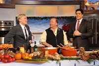 Good Morning America, Sam Champion (L), Josh Elliott (R), 11/03/1975, ©ABC