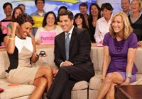 Good Morning America, Robin Roberts (L), Josh Elliott (C), Lara Spencer (R), 11/03/1975, ©ABC