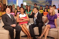 Good Morning America, Robin Roberts (L), Josh Elliott (C), Lara Spencer (R), 11/03/1975, ©ABC