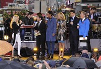 Good Morning America, from left: George Stephanopoulos, Robin Roberts, Lara Spencer, Josh Elliott, Sam Champion, 11/03/1975, ©ABC