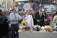 Good Morning America, Sam Champion (L), Josh Elliott (R), 11/03/1975, ©ABC