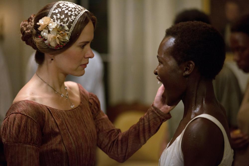 12 YEARS A SLAVE, from left: Sarah Paulson, Lupita Nyong'o, 2013. ph: Francois Duhamel/TM and copyright ©Fox Searchlight Pictures. All rights reserved.