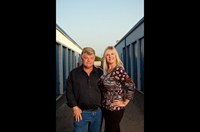 Storage Wars, Dan Dotson (L), Laura Dotson (R), 'Season 2', 07/20/2011, ©AETV