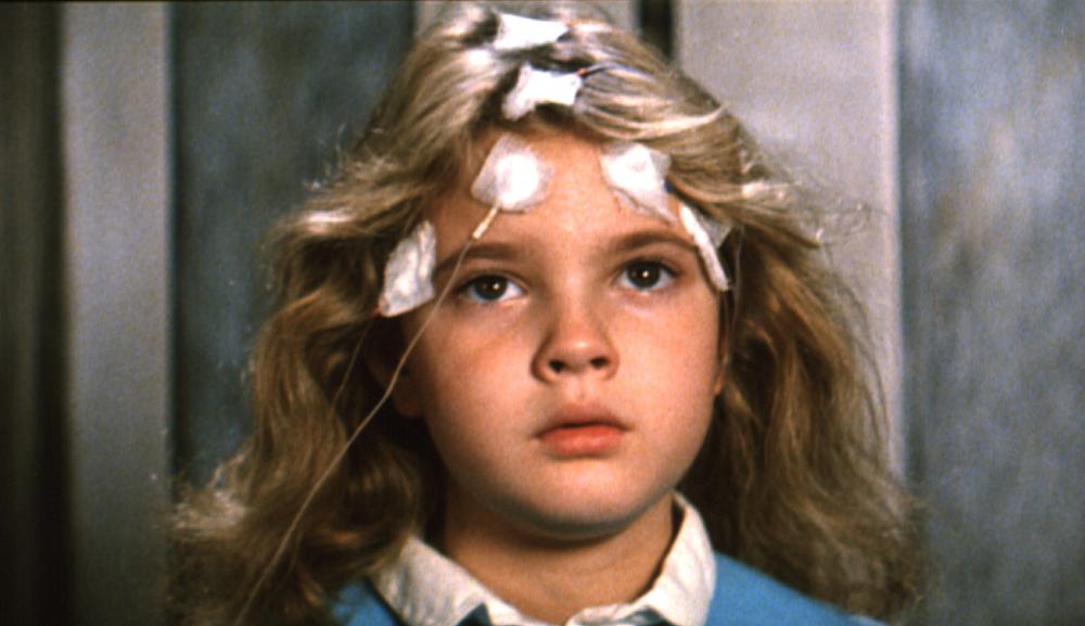 FIRESTARTER, Drew Barrymore, 1984, wires