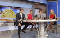 Good Morning America, from left: Josh Elliott, Robin Roberts, George Stephanopoulos, Lara Spencer, 11/03/1975, ©ABC