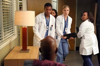 Grey's Anatomy, from left: Gaius Charles, Debbie Allen, Tessa Ferrer, Chandra Wilson, 'I Bet It Stung', Season 10, Ep. #5, 10/17/2013, ©ABC