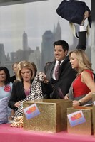Good Morning America, Josh Elliott (L), Lara Spencer (R), 'Season', ©ABC