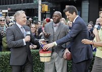 Good Morning America, from left: Sam Champion, Donald Driver, Josh Elliott, Lara Spencer, 'Season', ©ABC