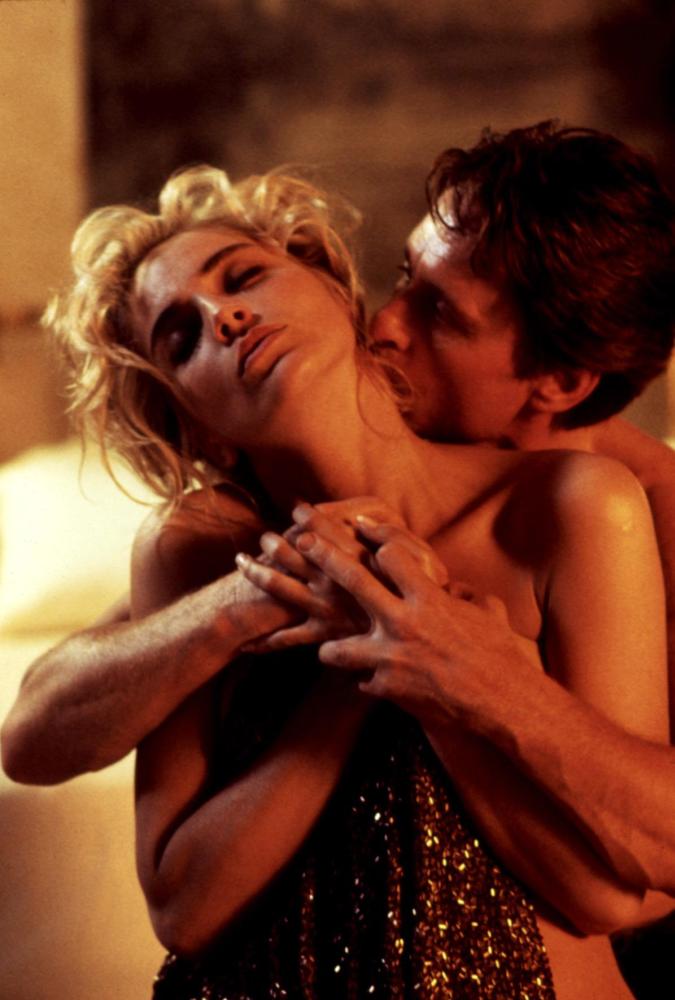 BASIC INSTINCT, Sharon Stone, Michael Douglas, 1992