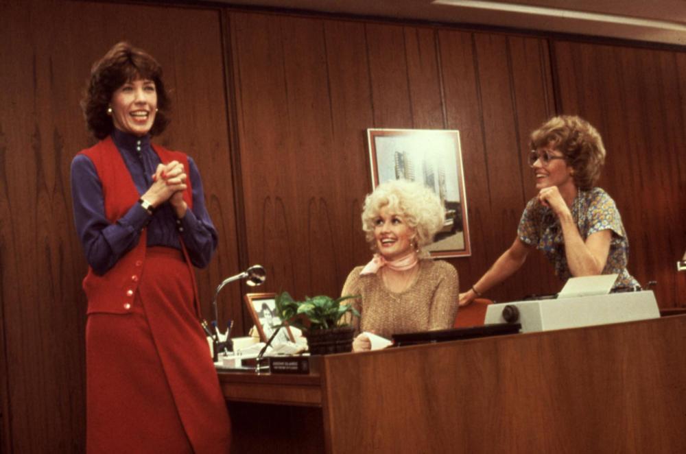 NINE TO FIVE, (aka 9 TO 5), Lily Tomlin, Dolly Parton, Jane Fonda, 1980. TM and Copyright © 20th Century Fox Film Corp. All rights reserved..