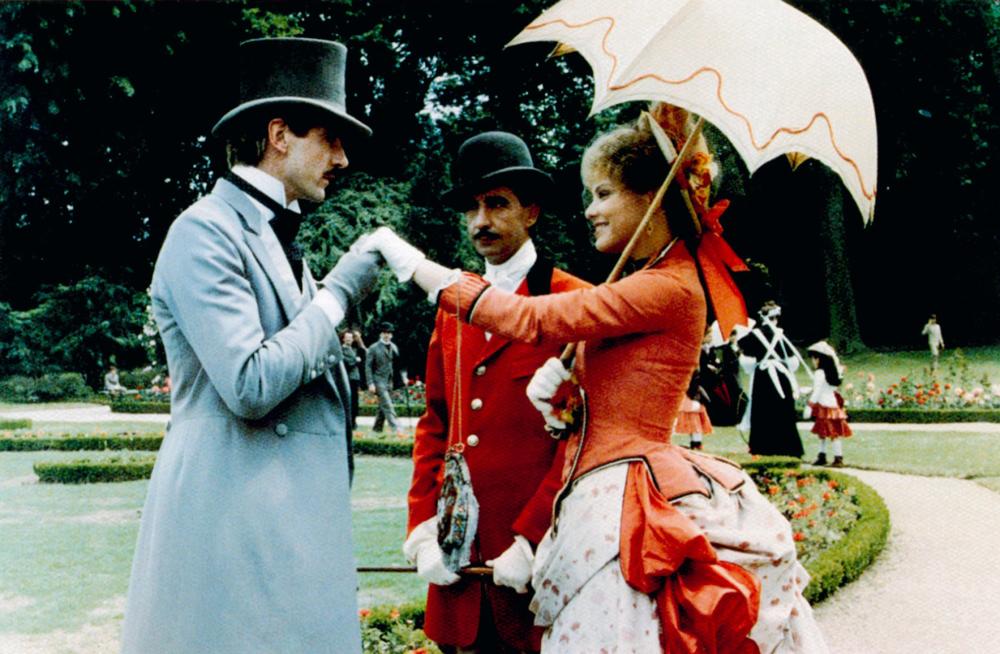 SWANN IN LOVE, (aka UN AMOUR DE SWANN), Jeremy Irons (left), Ornella Muti (right), 1984, © Orion